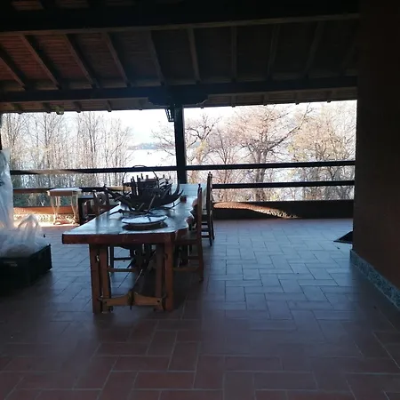 Casa Vacanze Holiday home Laveno-Mombello