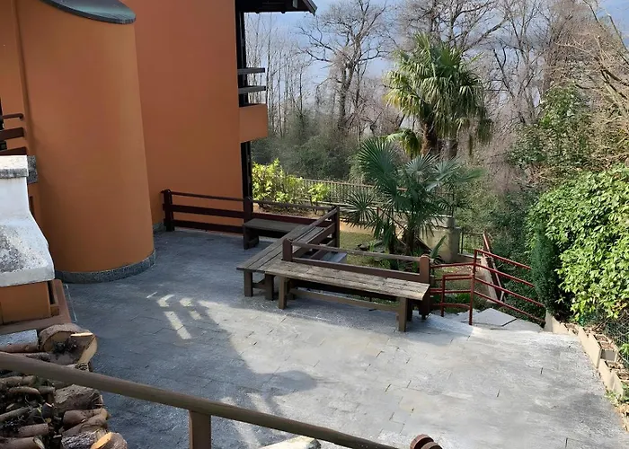 Casa Vacanze * Laveno-Mombello