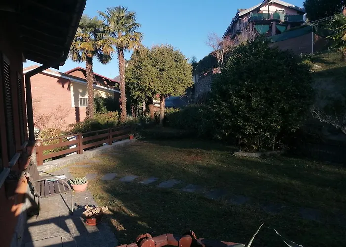 Casa Vacanze Holiday home Laveno-Mombello